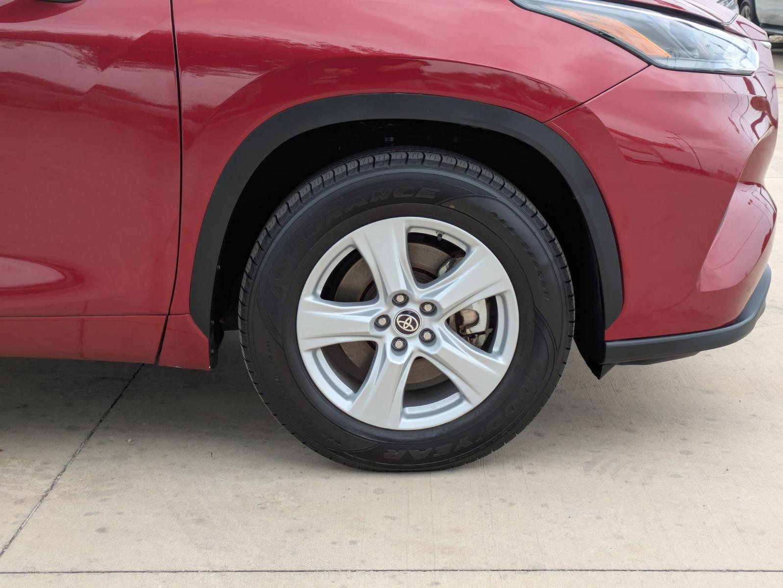2021 Toyota Highlander Vehicle Photo in SELMA, TX 78154-1460