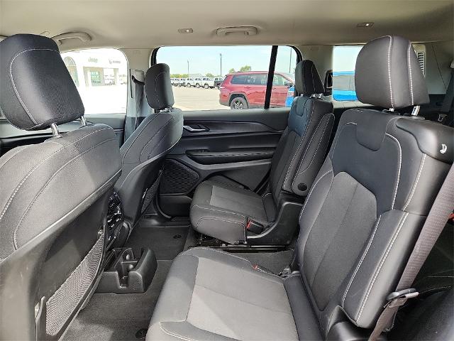 2023 Jeep Grand Cherokee L Vehicle Photo in EASTLAND, TX 76448-3020