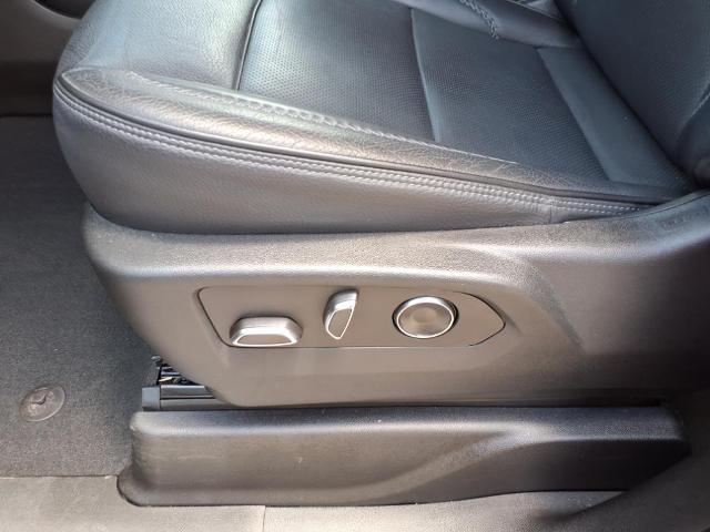 2023 GMC Yukon XL Vehicle Photo in Tampa, FL 33612