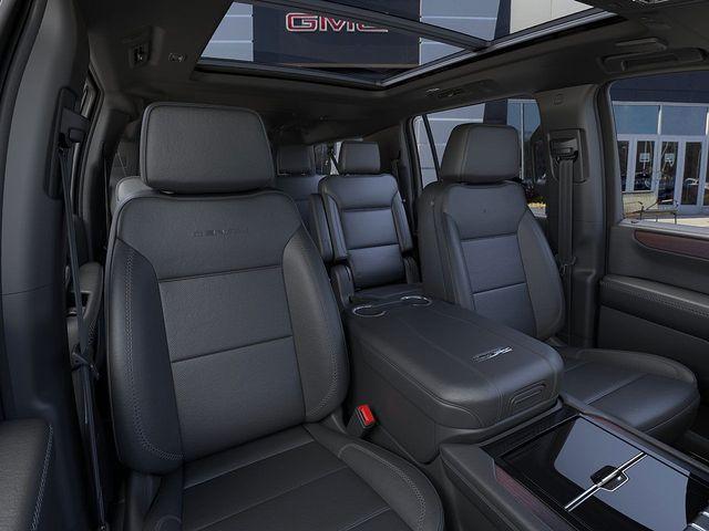 2025 GMC Yukon XL Vehicle Photo in DANBURY, CT 06810-5034