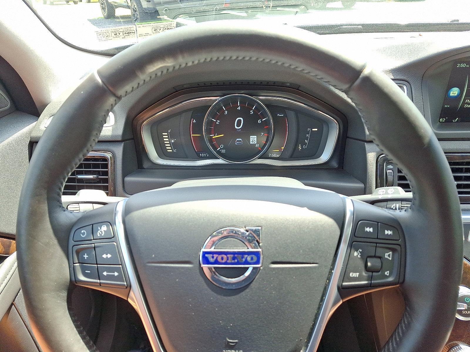 2016 Volvo XC70 Vehicle Photo in Harrisburg, PA 17111