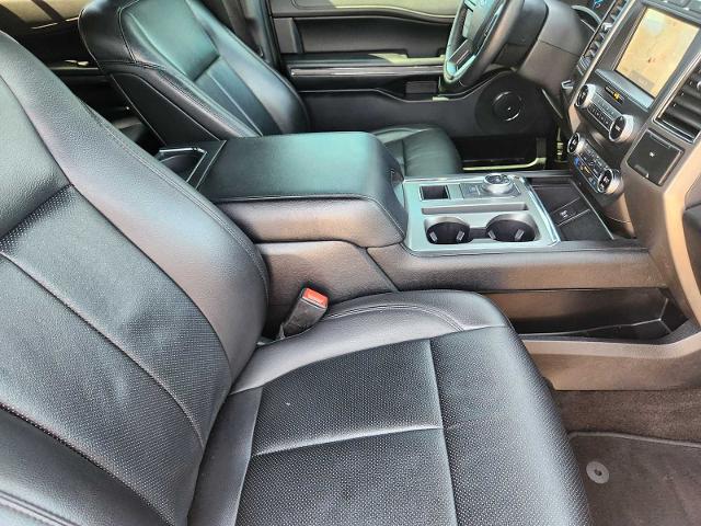 2020 Ford Expedition Vehicle Photo in DENTON, TX 76210-9321
