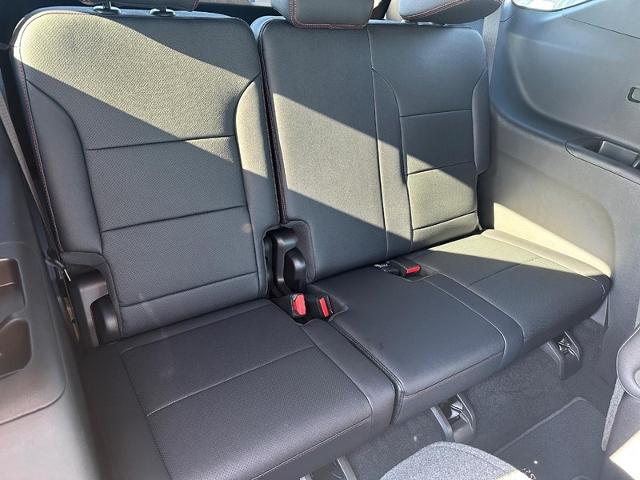 2026 Chevrolet Traverse Vehicle Photo in COLUMBIA, MO 65203-3903