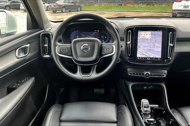 2025 Volvo XC40 Vehicle Photo in Houston, TX 77007