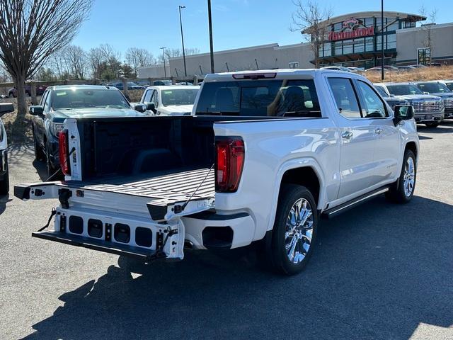 2024 GMC Sierra 1500 Vehicle Photo in LOWELL, MA 01852-4336