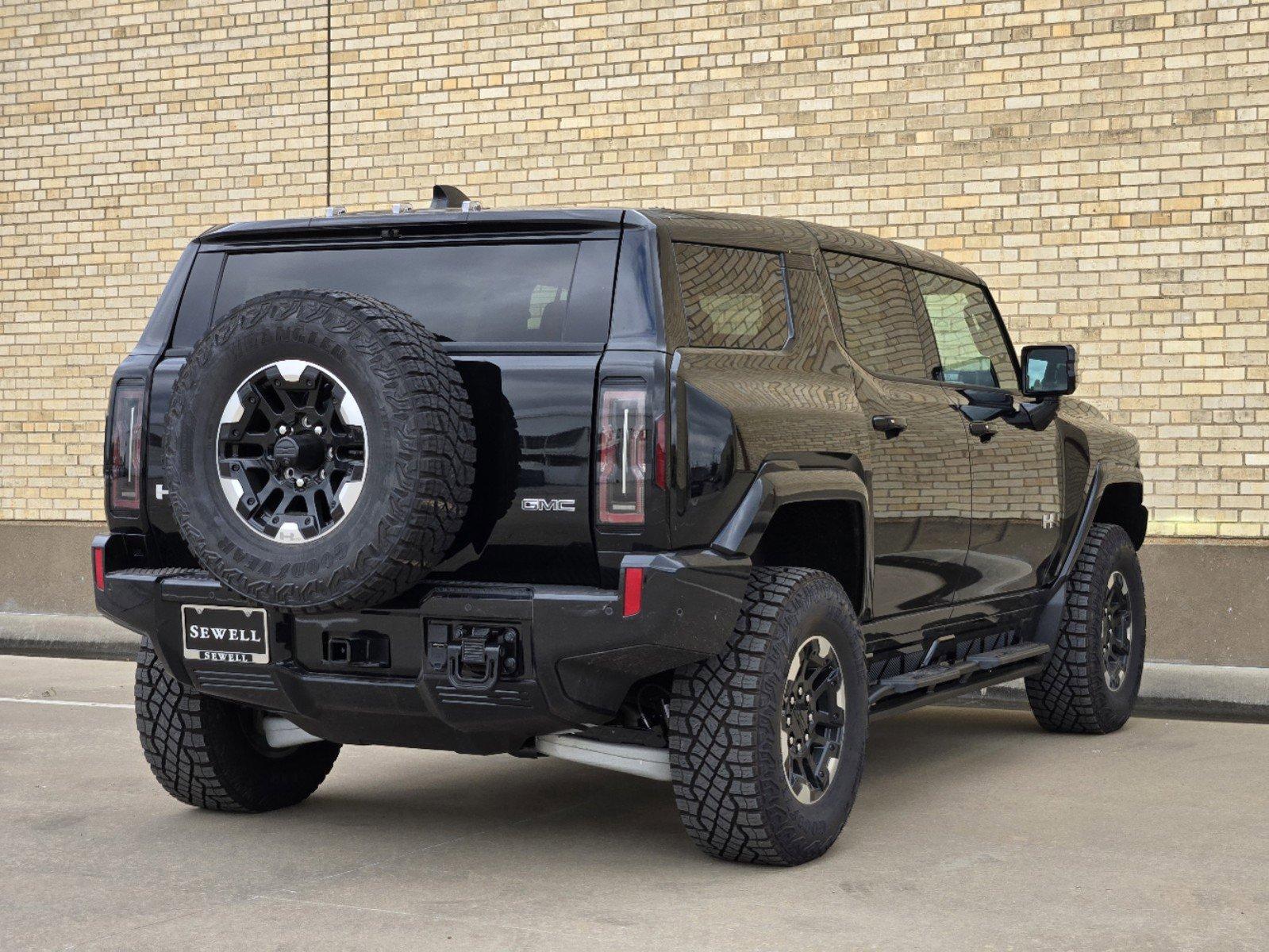 2024 GMC HUMMER EV SUV Vehicle Photo in DALLAS, TX 75209-3016