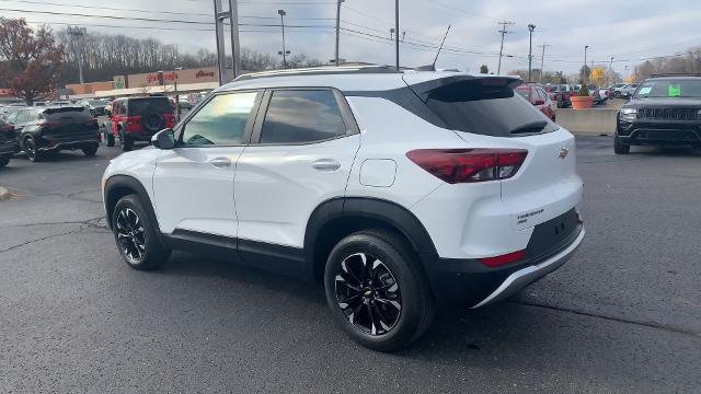 2022 Chevrolet Trailblazer Vehicle Photo in MOON TOWNSHIP, PA 15108-2571