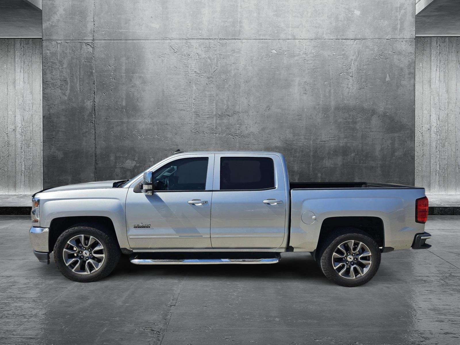 2017 Chevrolet Silverado 1500 Vehicle Photo in NORTH RICHLAND HILLS, TX 76180-7199