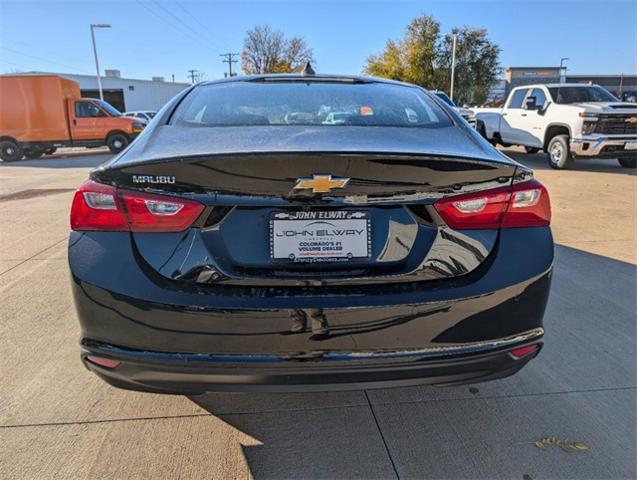 2025 Chevrolet Malibu Vehicle Photo in ENGLEWOOD, CO 80113-6708