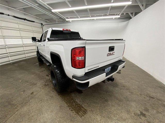 2017 GMC Sierra 2500 HD Vehicle Photo in PORTLAND, OR 97225-3518