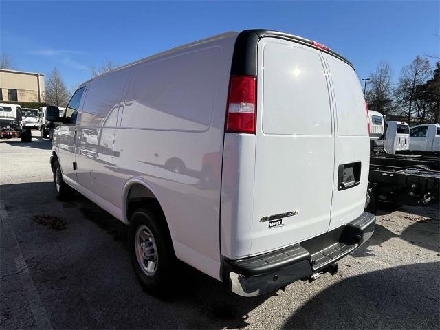 2025 Chevrolet Express Cargo 2500 Vehicle Photo in ALCOA, TN 37701-3235