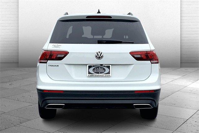 2020 Volkswagen Tiguan Vehicle Photo in KANSAS CITY, MO 64114-4502