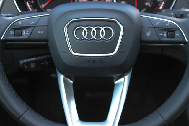 2024 Audi Q5 Vehicle Photo in SUGAR LAND, TX 77478