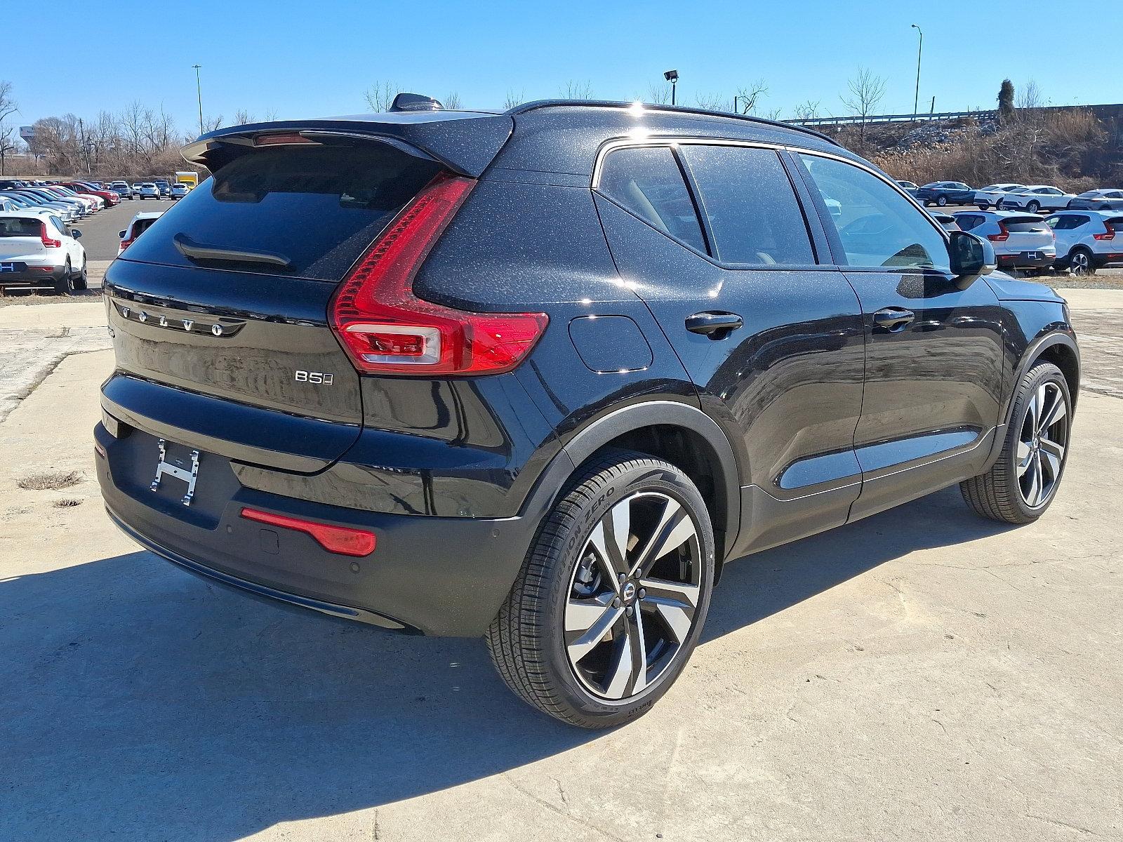 2025 Volvo XC40 Vehicle Photo in Trevose, PA 19053