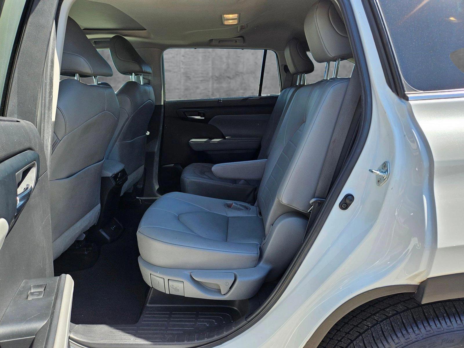2022 Toyota Highlander Vehicle Photo in AUSTIN, TX 78759-4154