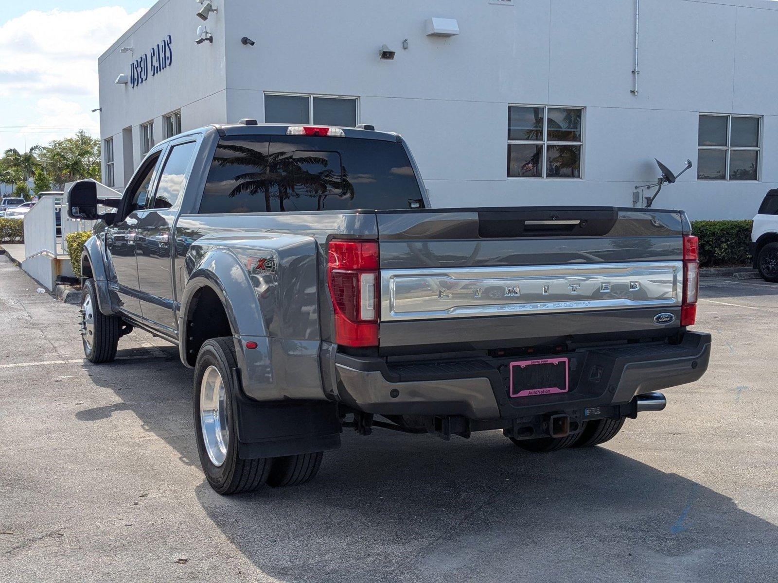 2021 Ford Super Duty F-450 DRW Vehicle Photo in Miami, FL 33015