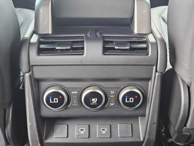2024 Defender Vehicle Photo in AUSTIN, TX 78717