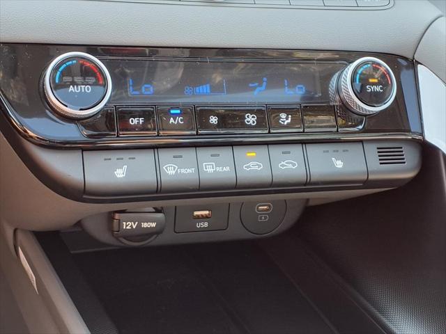 2025 Hyundai ELANTRA Vehicle Photo in Peoria, IL 61615