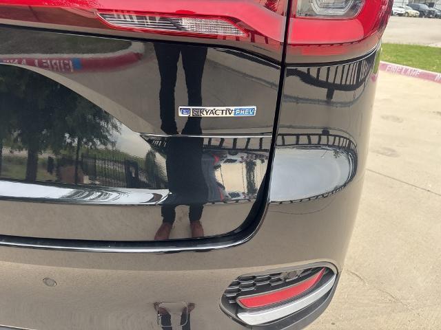 2025 Mazda CX-70 PHEV Vehicle Photo in Grapevine, TX 76051