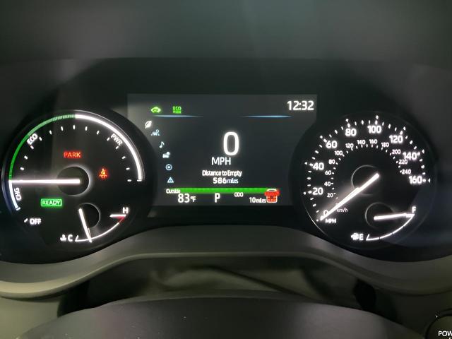 2025 Toyota Sienna Vehicle Photo in Oshkosh, WI 54904