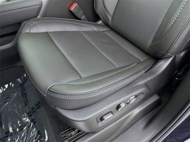 2025 GMC Sierra 2500 HD Vehicle Photo in PUYALLUP, WA 98371-4149