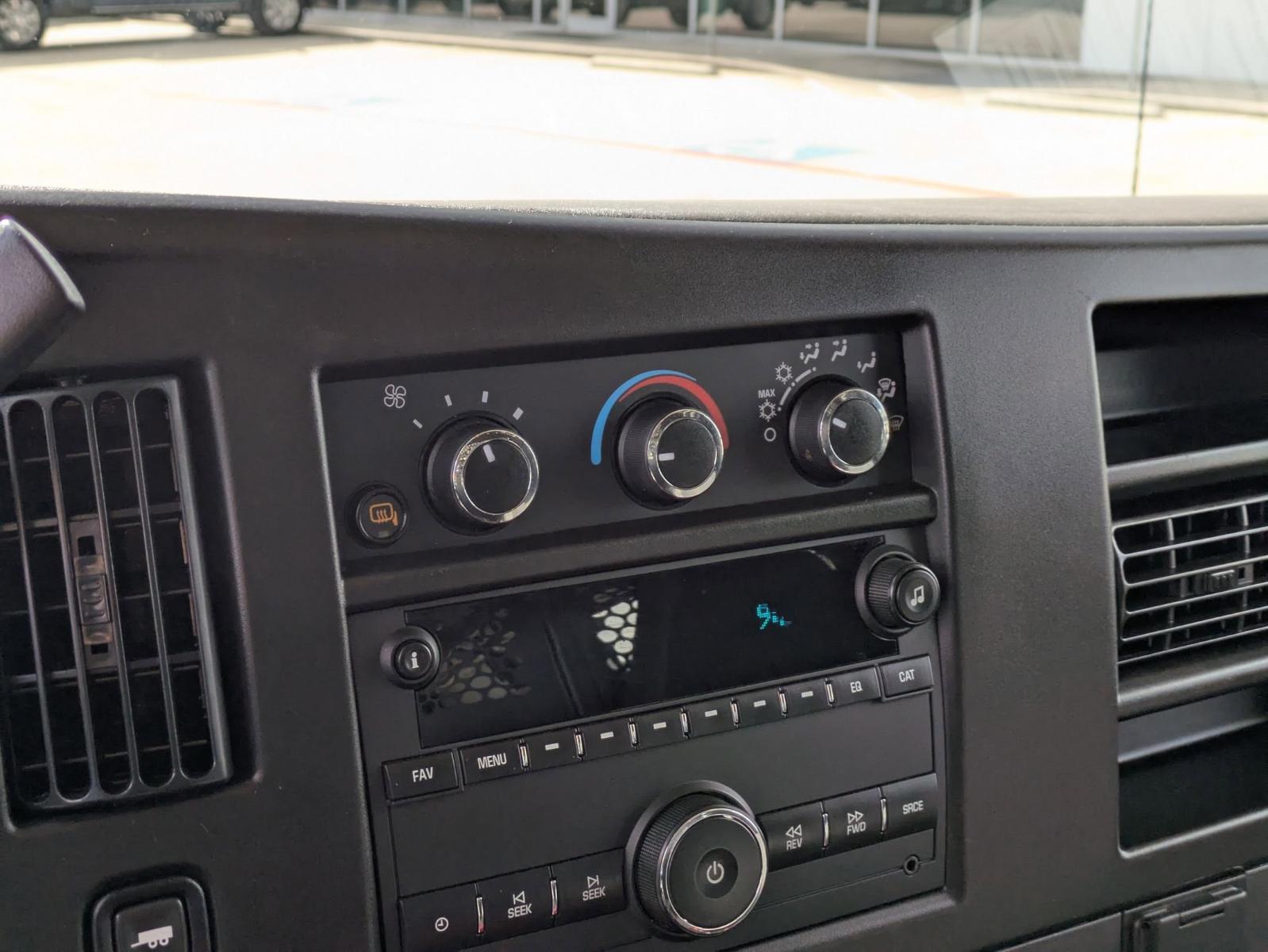 2023 Chevrolet Express Cargo 2500 Vehicle Photo in SELMA, TX 78154-1460