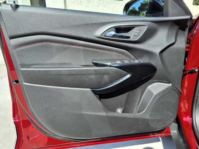 2025 Chevrolet Trax Vehicle Photo in Tampa, FL 33612
