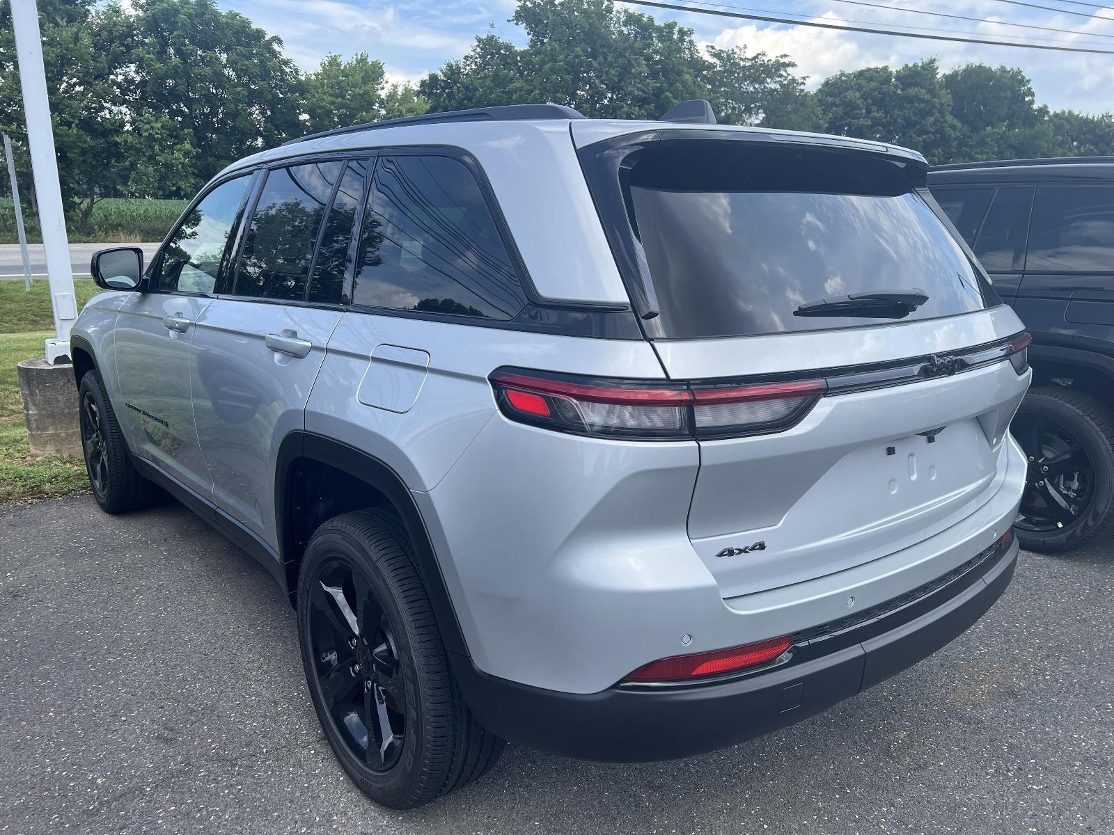 2025 Jeep Grand Cherokee Vehicle Photo in Mechanicsburg, PA 17050-1707