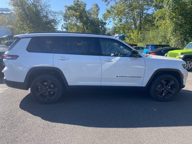 2022 Jeep Grand Cherokee L Vehicle Photo in Doylsetown, PA 18901