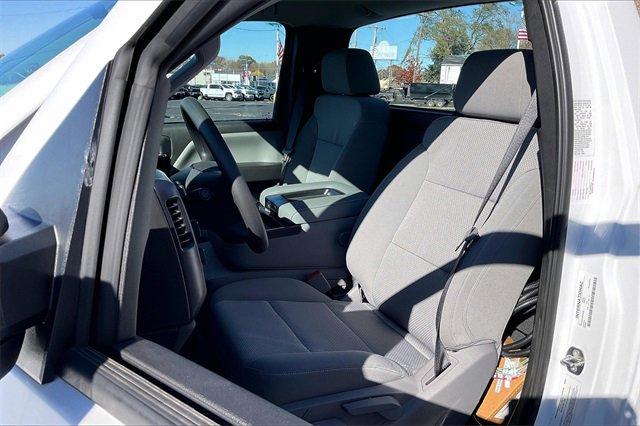2024 Chevrolet Silverado 5500 HD Vehicle Photo in INDEPENDENCE, MO 64055-1314