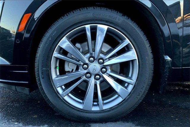 2020 Cadillac XT6 Vehicle Photo in TOPEKA, KS 66609-0000