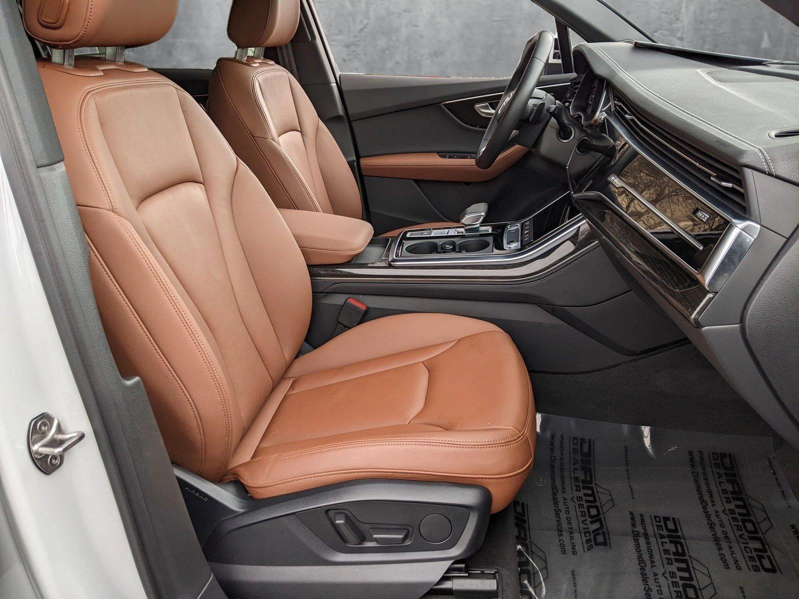 2023 Audi Q7 Vehicle Photo in Cockeysville, MD 21030