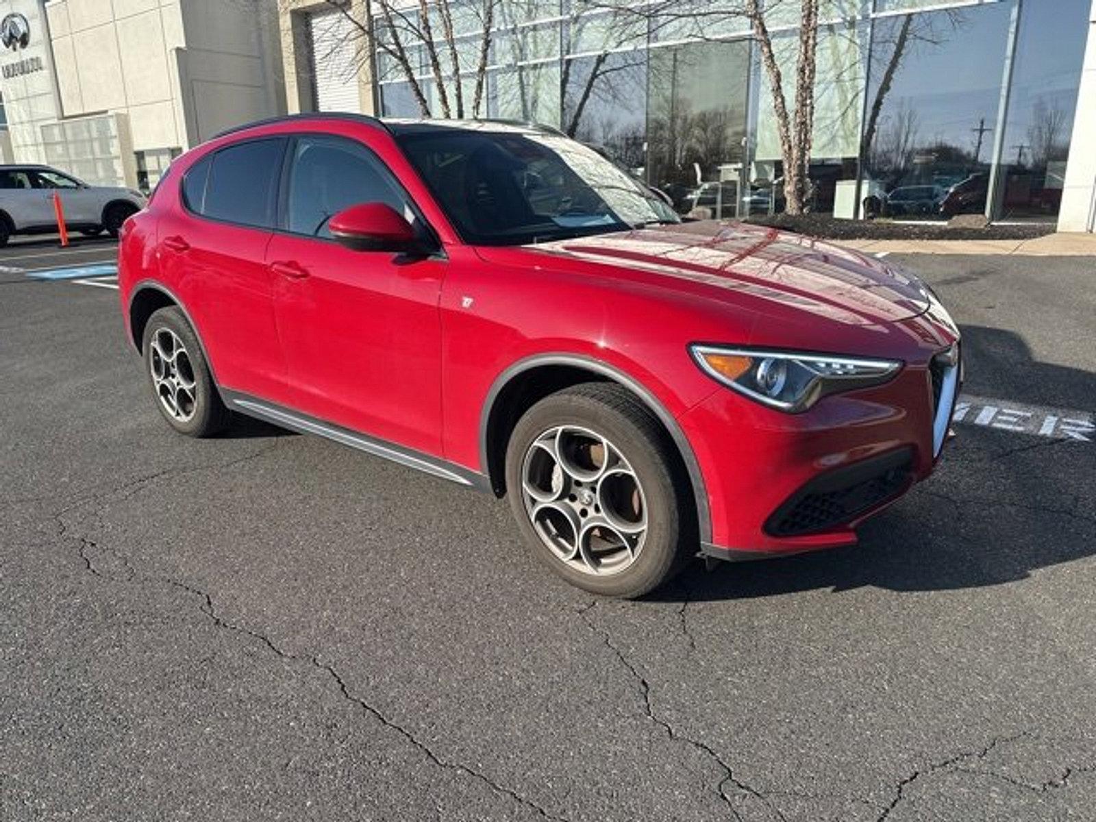 2022 Alfa Romeo Stelvio Vehicle Photo in Willow Grove, PA 19090