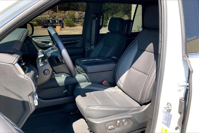 2024 GMC Yukon Vehicle Photo in Kansas City, MO 64114