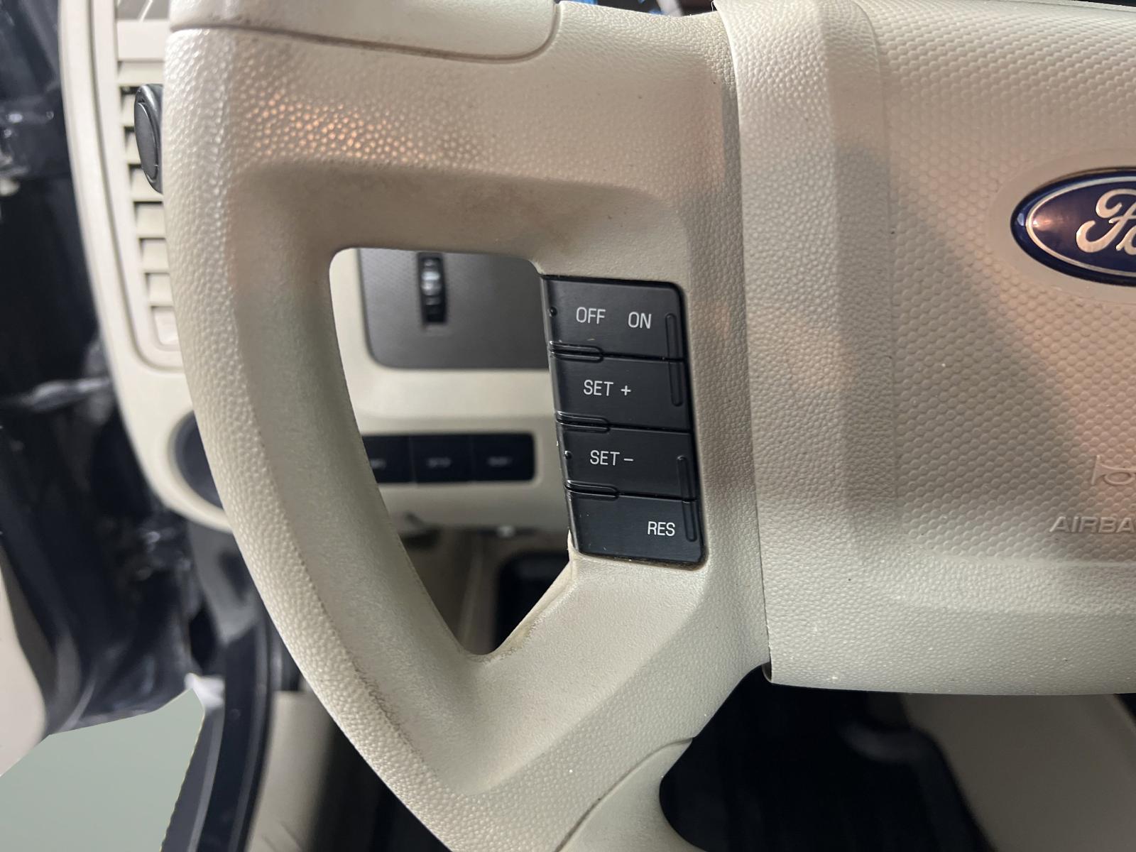 2011 Ford Escape Vehicle Photo in GEORGETOWN, TX 78626-7508
