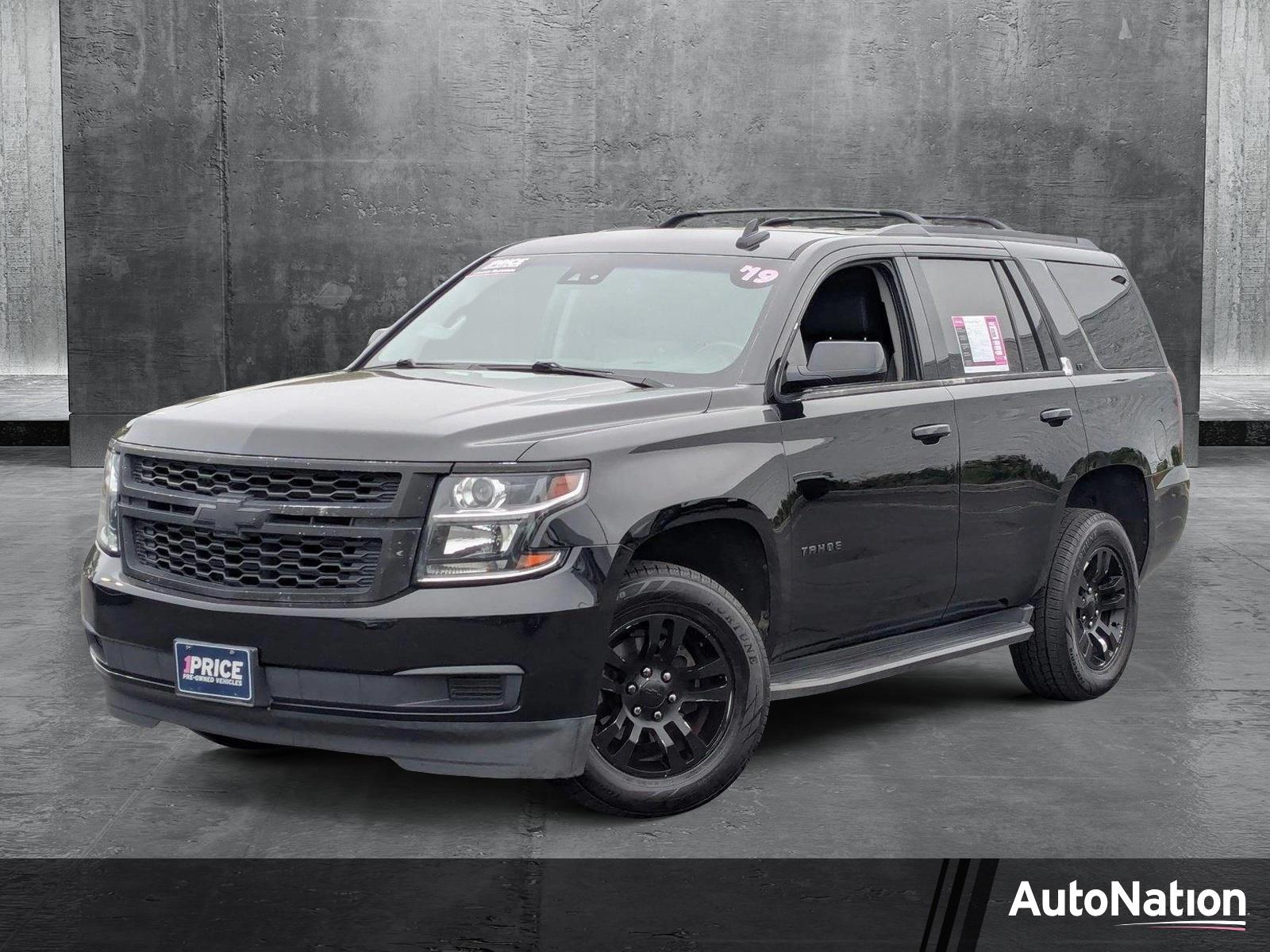 2019 Chevrolet Tahoe Vehicle Photo in VALENCIA, CA 91355-1705