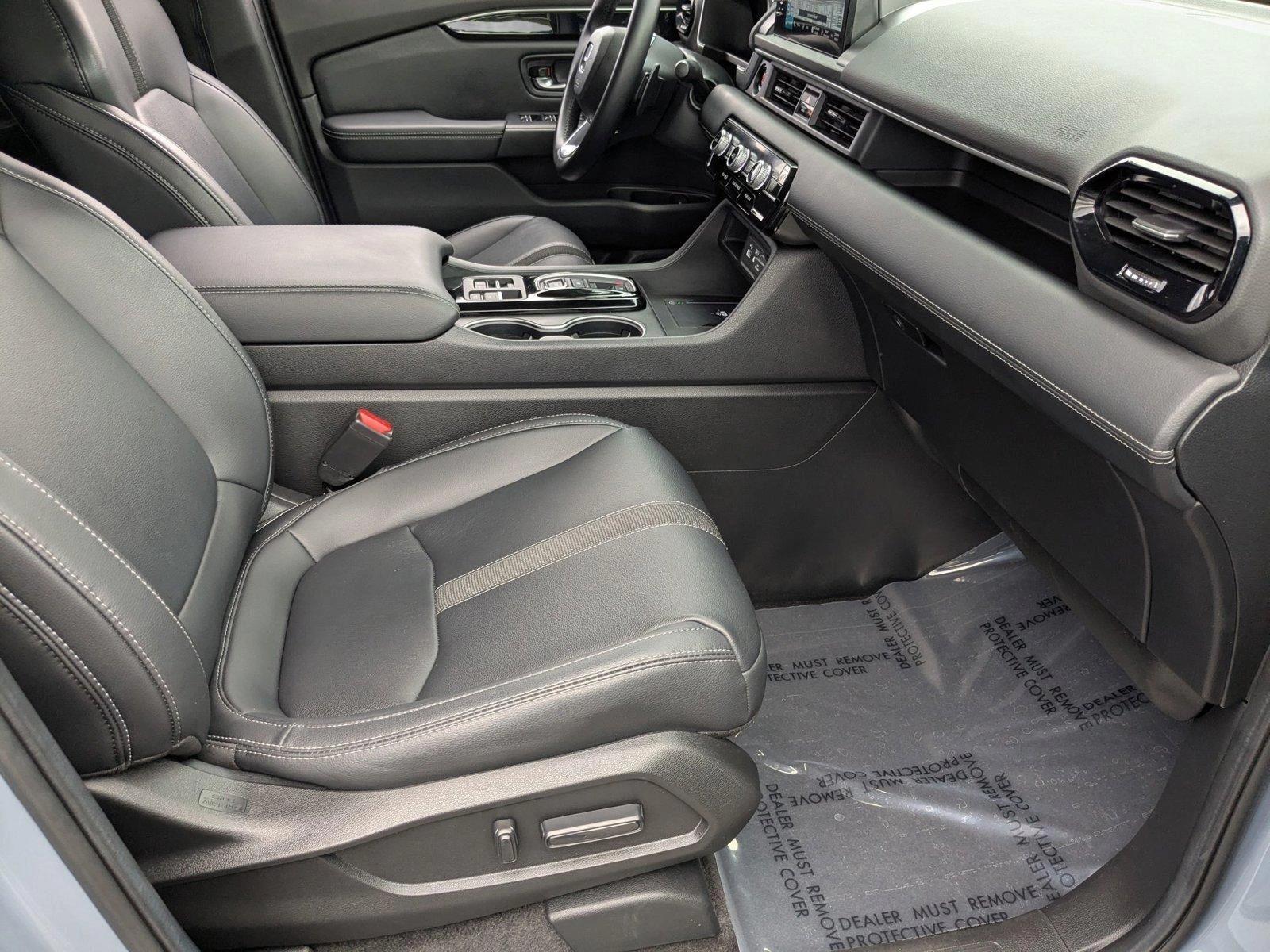 2023 Honda Pilot Vehicle Photo in Miami, FL 33015