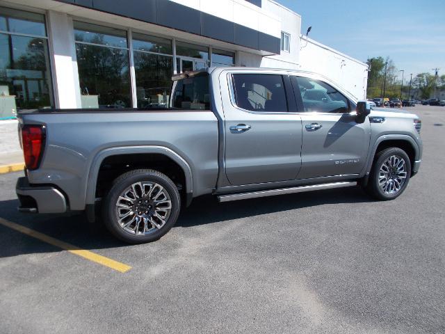 2025 GMC Sierra 1500 Vehicle Photo in LOWELL, MA 01852-4336