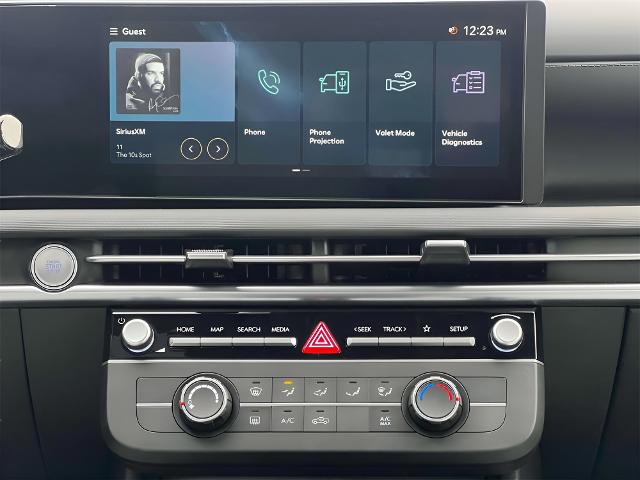 2025 Hyundai SANTA CRUZ Vehicle Photo in Green Bay, WI 54304