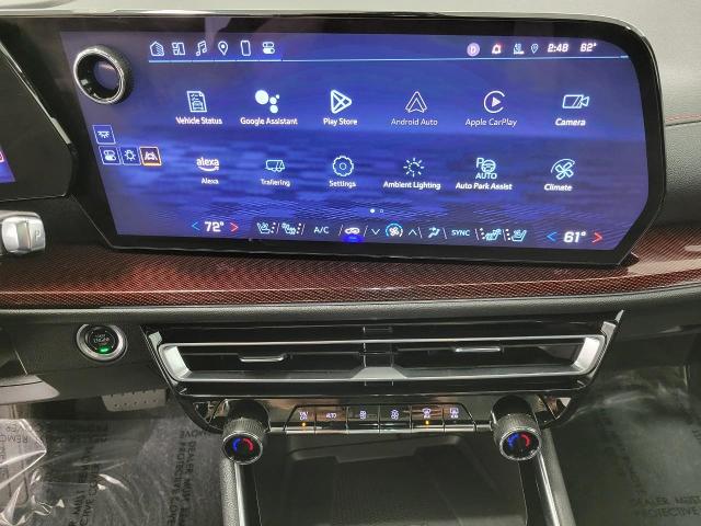 2024 Chevrolet Traverse Vehicle Photo in NEENAH, WI 54956-2243