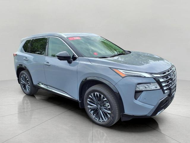 2024 Nissan Rogue Vehicle Photo in Oshkosh, WI 54904