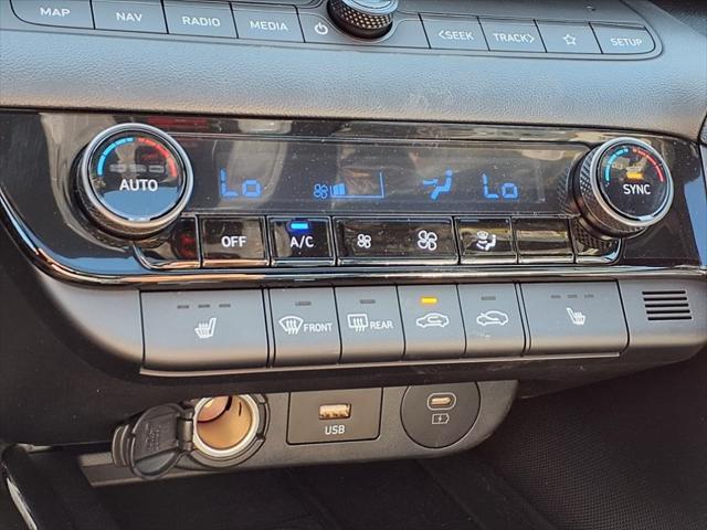 2025 Hyundai ELANTRA Vehicle Photo in Peoria, IL 61615