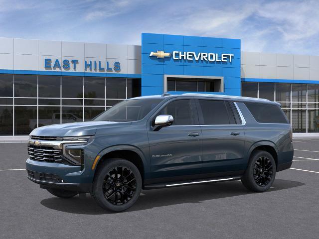 2025 Chevrolet Suburban Vehicle Photo in Roslyn, NY 11576