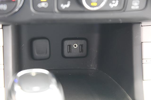 2017 GMC Acadia Vehicle Photo in Green Bay, WI 54304