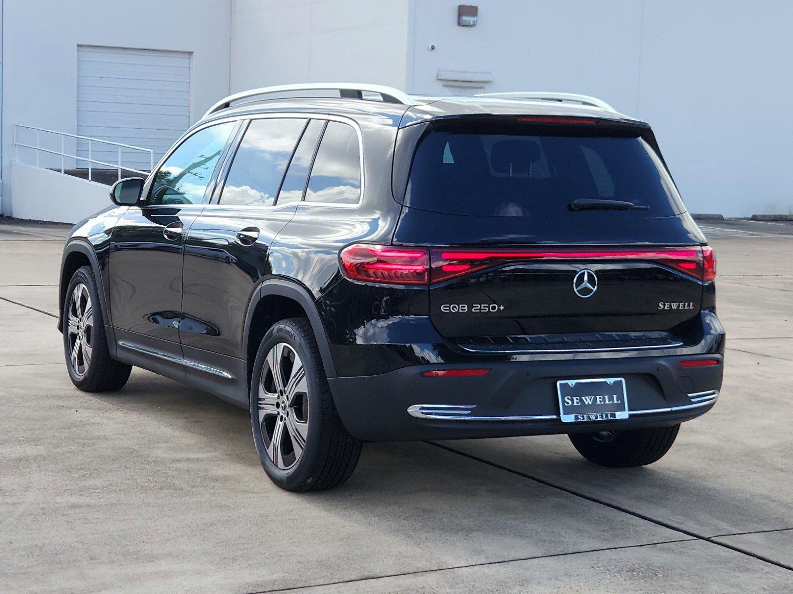 2024 Mercedes-Benz EQB Vehicle Photo in HOUSTON, TX 77079