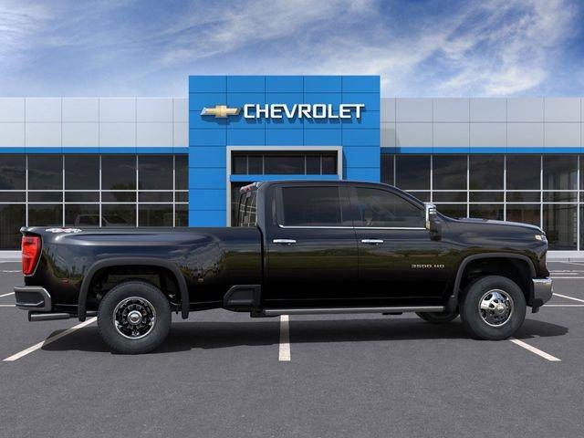 2025 Chevrolet Silverado 3500 HD Vehicle Photo in RIVERSIDE, CA 92504-4106