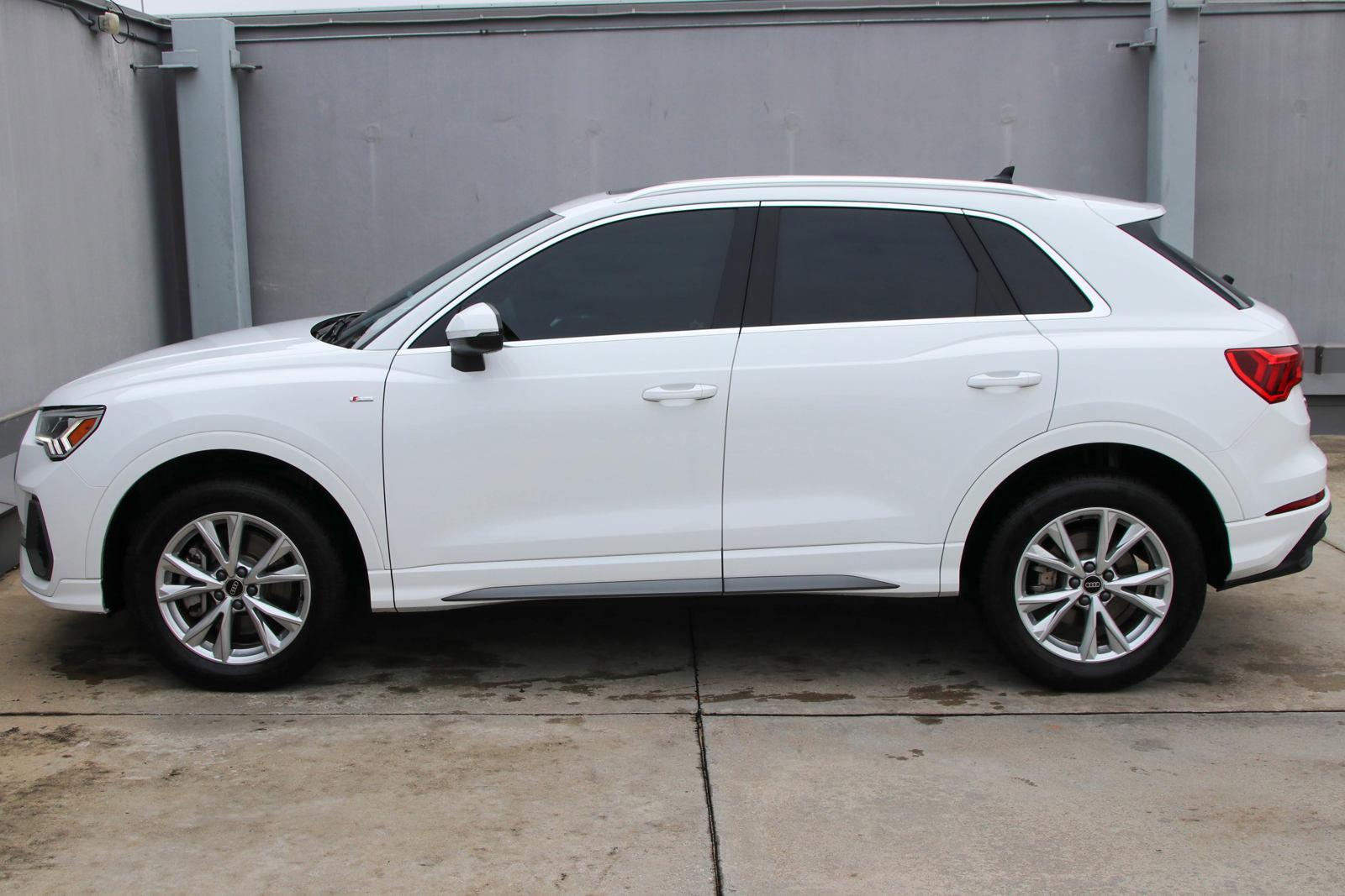 2023 Audi Q3 Vehicle Photo in SUGAR LAND, TX 77478