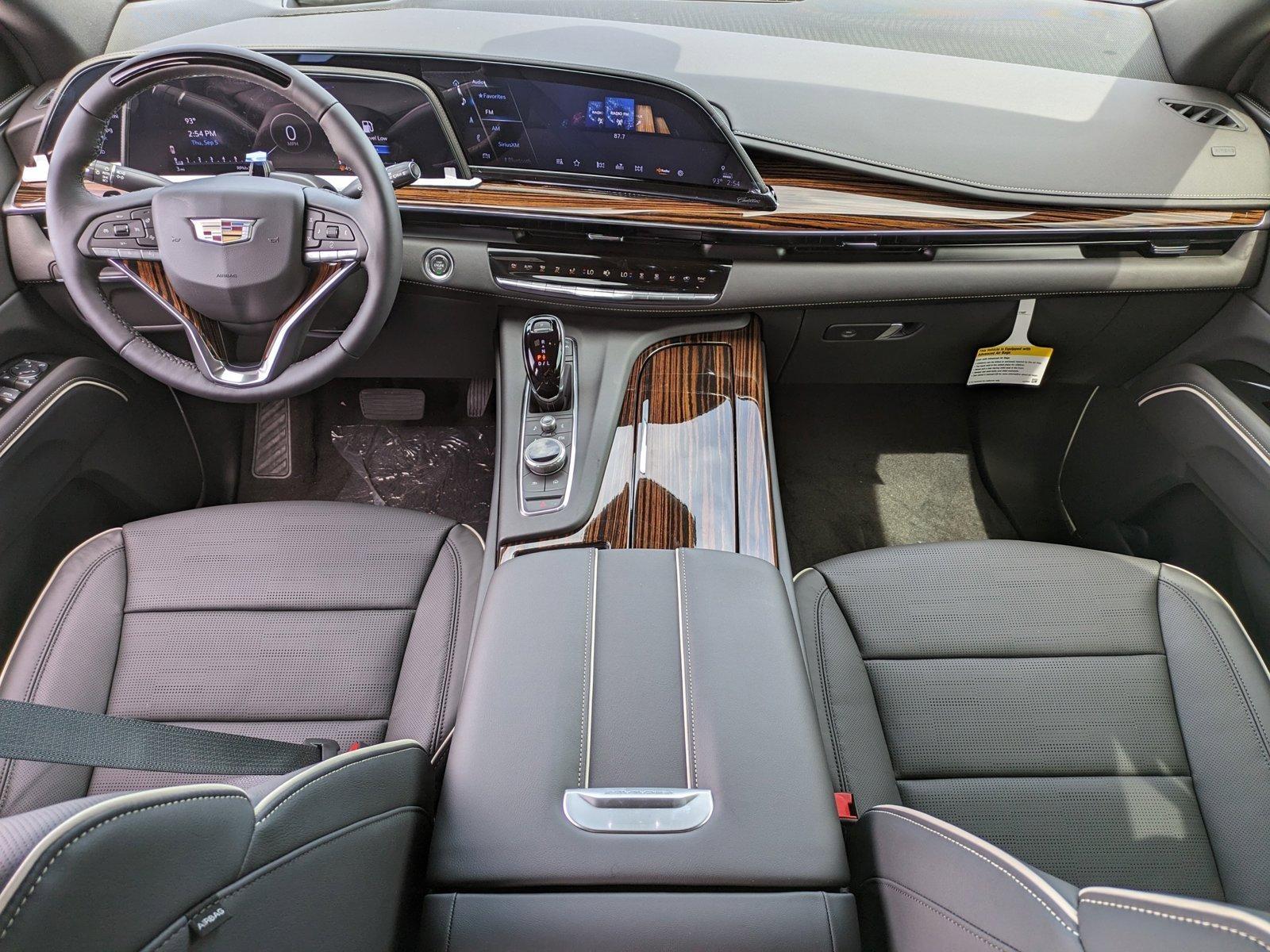 2024 Cadillac Escalade Vehicle Photo in WEST PALM BEACH, FL 33407-3296