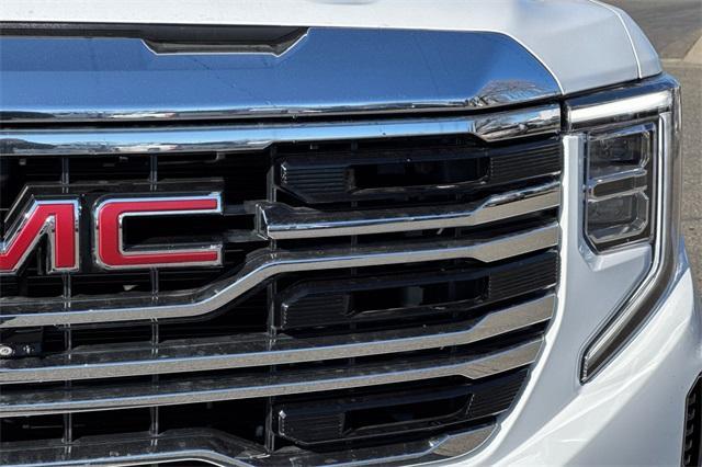 2023 GMC Sierra 1500 Vehicle Photo in ELK GROVE, CA 95757-8703