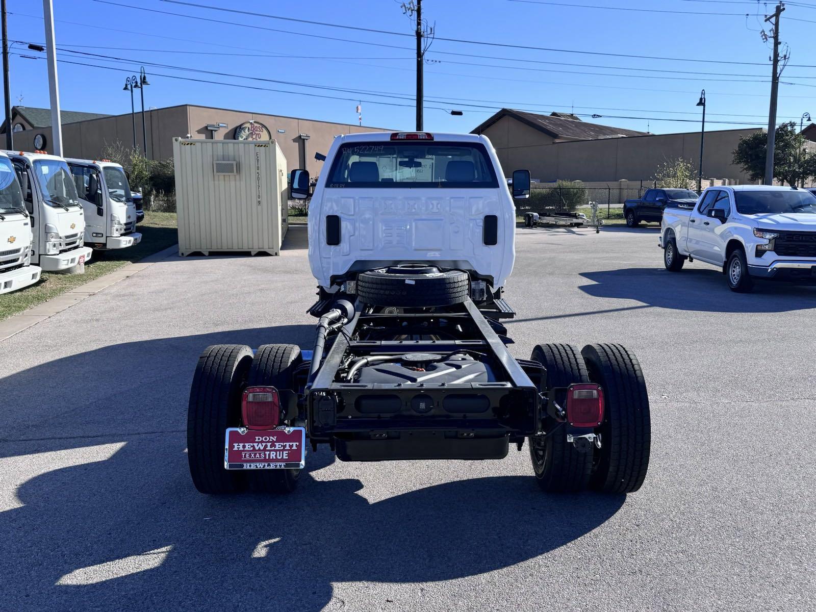 2024 Chevrolet Silverado 5500 HD Vehicle Photo in GEORGETOWN, TX 78626-7508